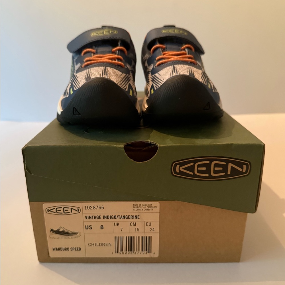 Keen Kids 8 C Wanduro Speed V Strap Sneakers in Indigo with Tangerine Accents